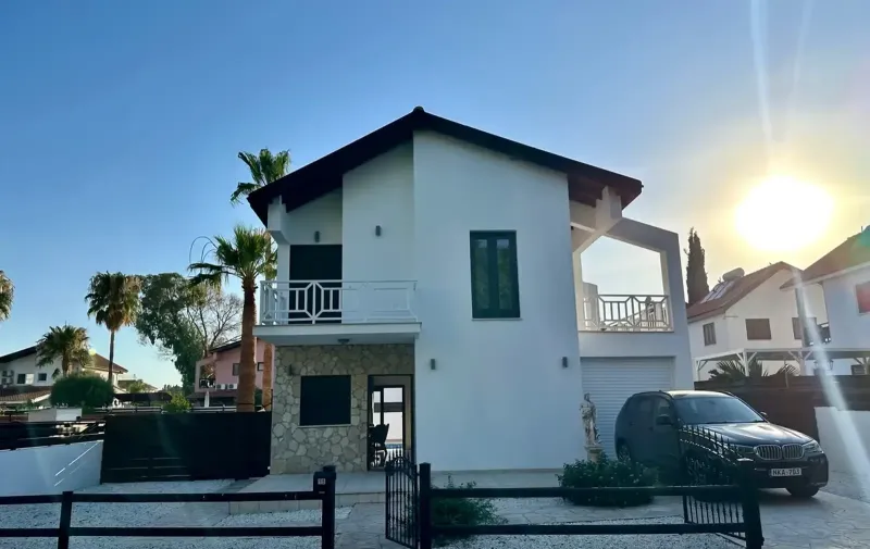 3-bedroom villa to rent in Oroklini Tourist Area