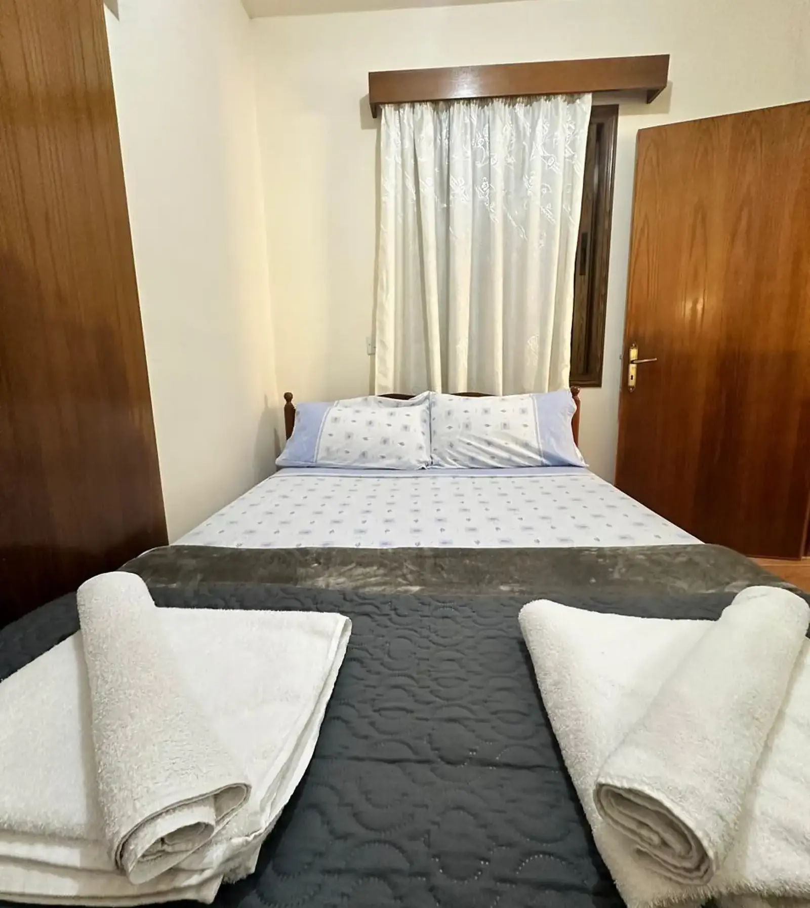 2-bedroom detached house to rent in Pomos