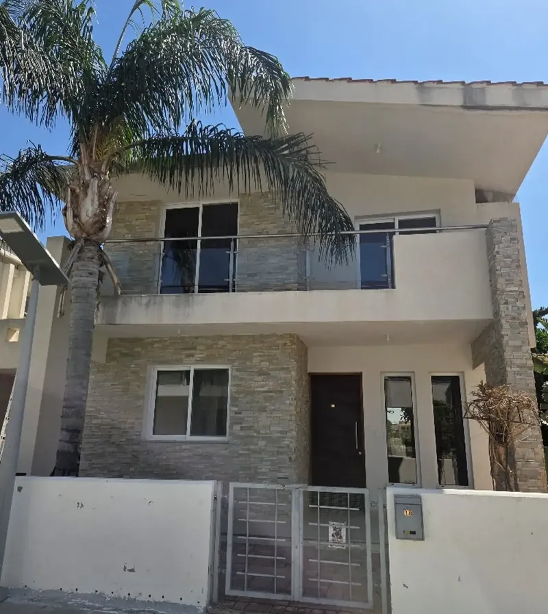 3-bedroom detached house to rent in Pyla