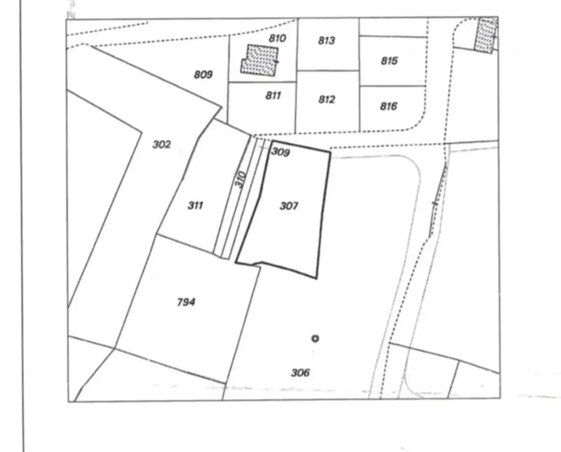 Residential Field 1366 m² in Ergates