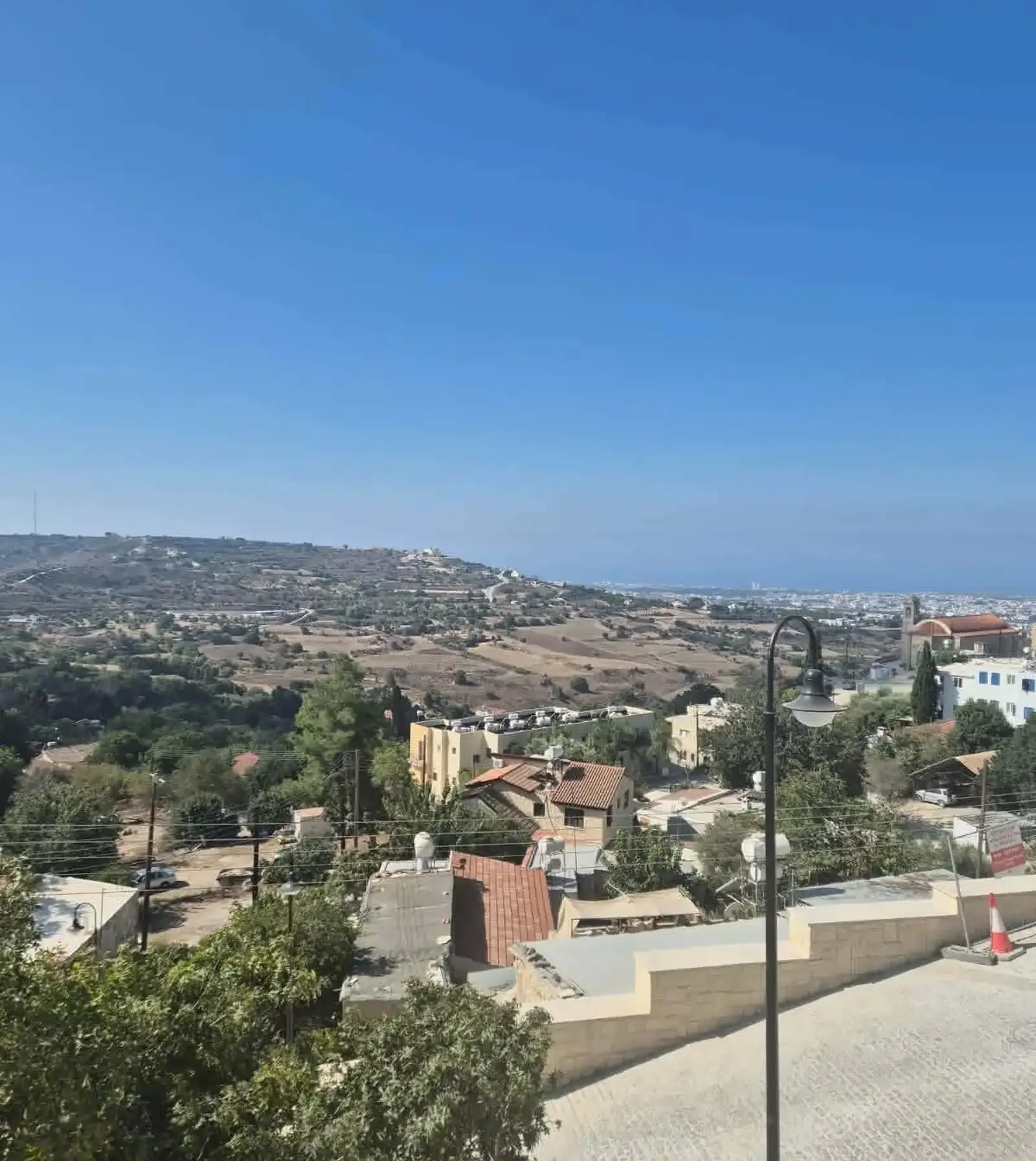 Residential Plot 400 m² in Armou