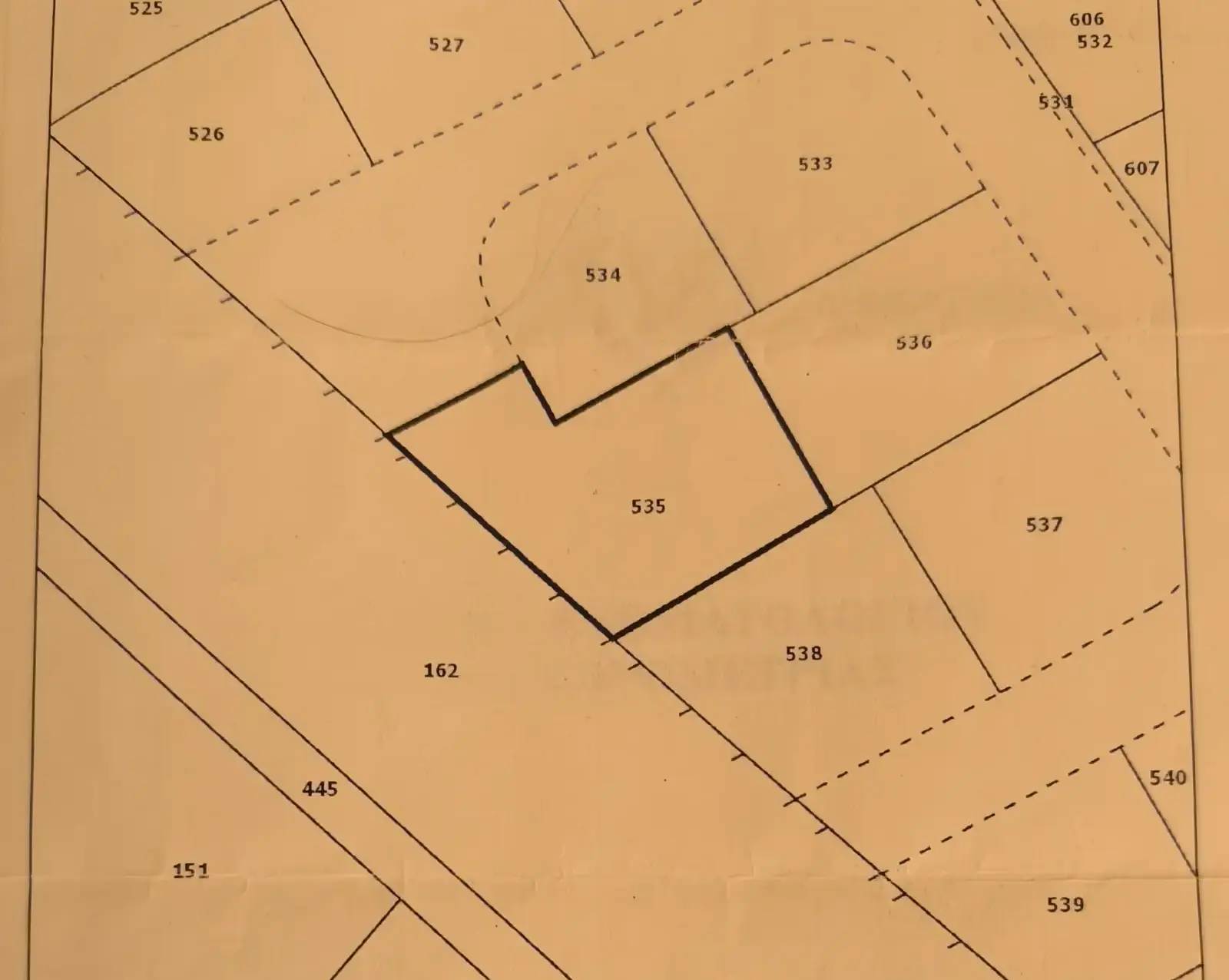 Residential Plot 810 m² in Meneou