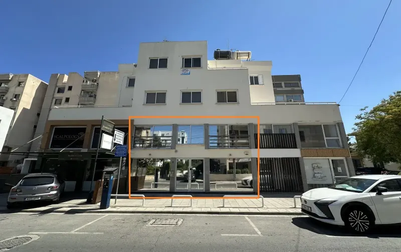 Office space in larnaca center in Larnaka - Agioi Anargyroi I