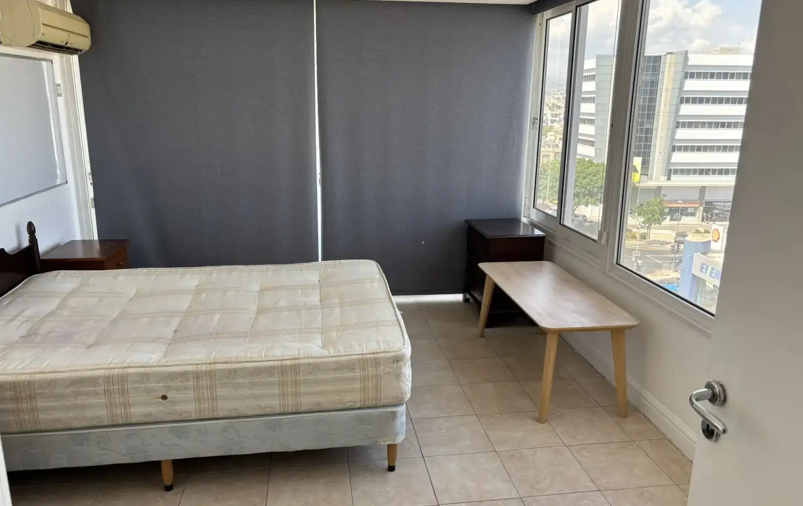 4-bedroom penthouse to rent in Agios Spyridon