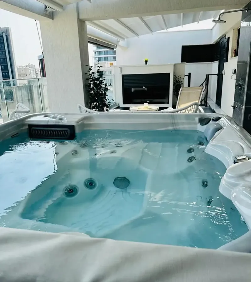 3-bedroom penthouse to rent in Agios Nektarios
