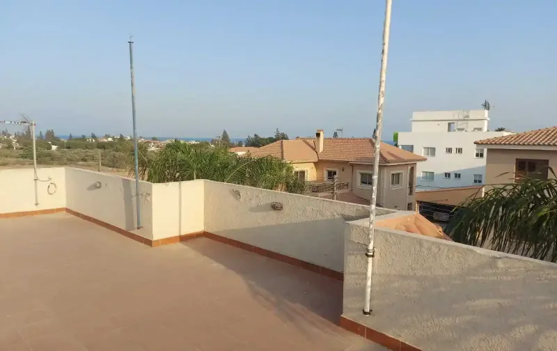 4-bedroom detached house to rent in Zygi