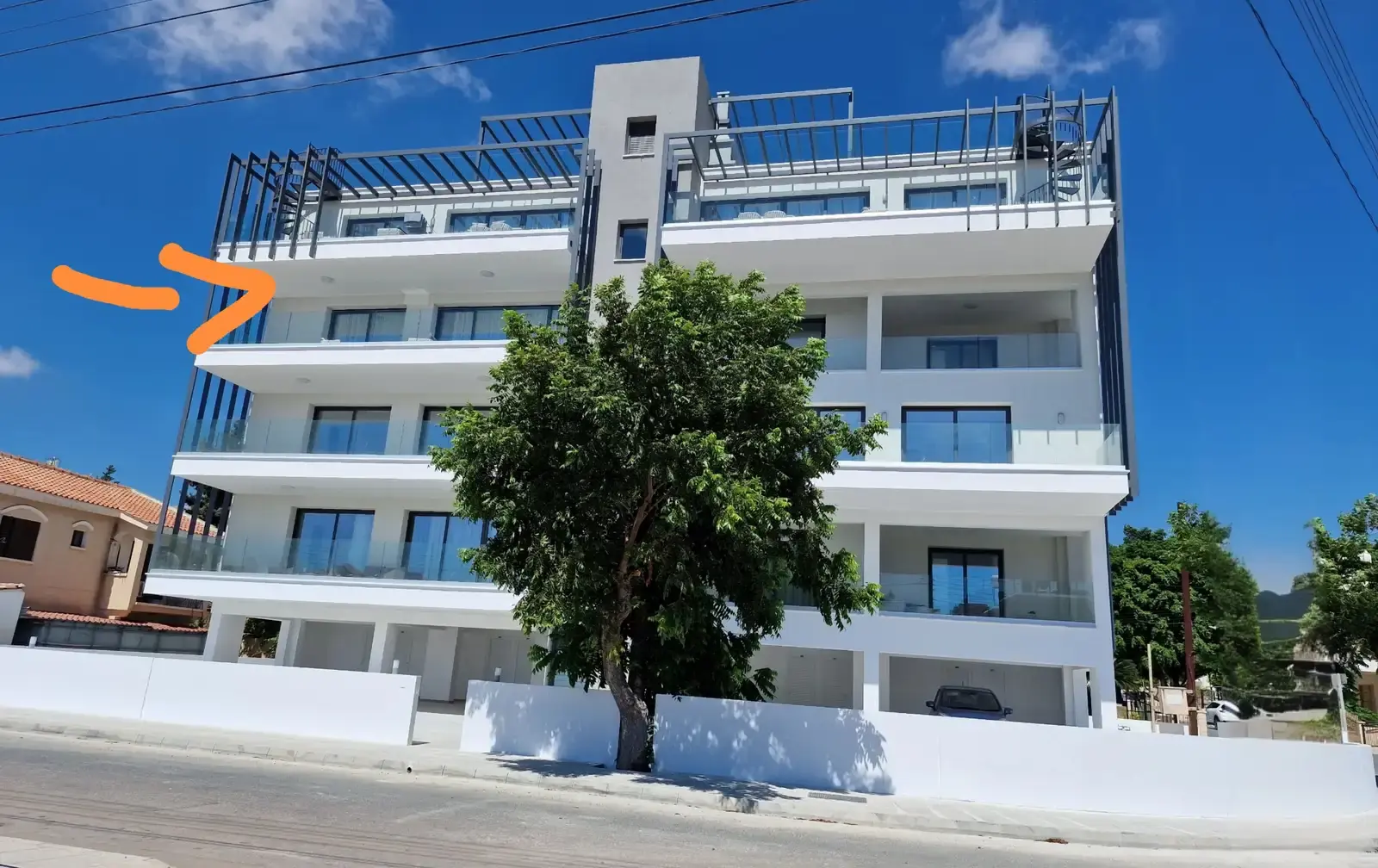 2-bedroom apartment for sale in Universal