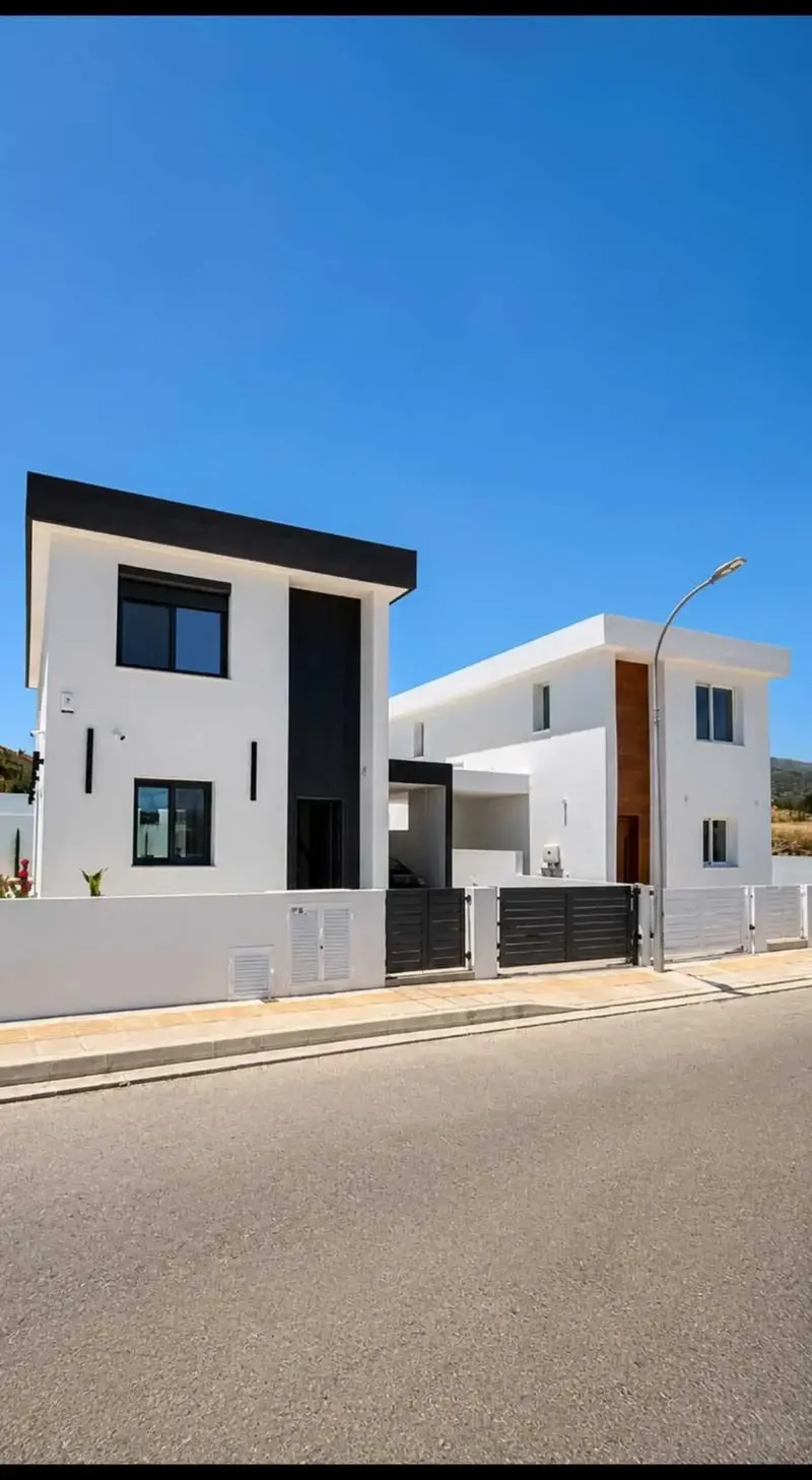3-bedroom detached house to rent in Parekklisia