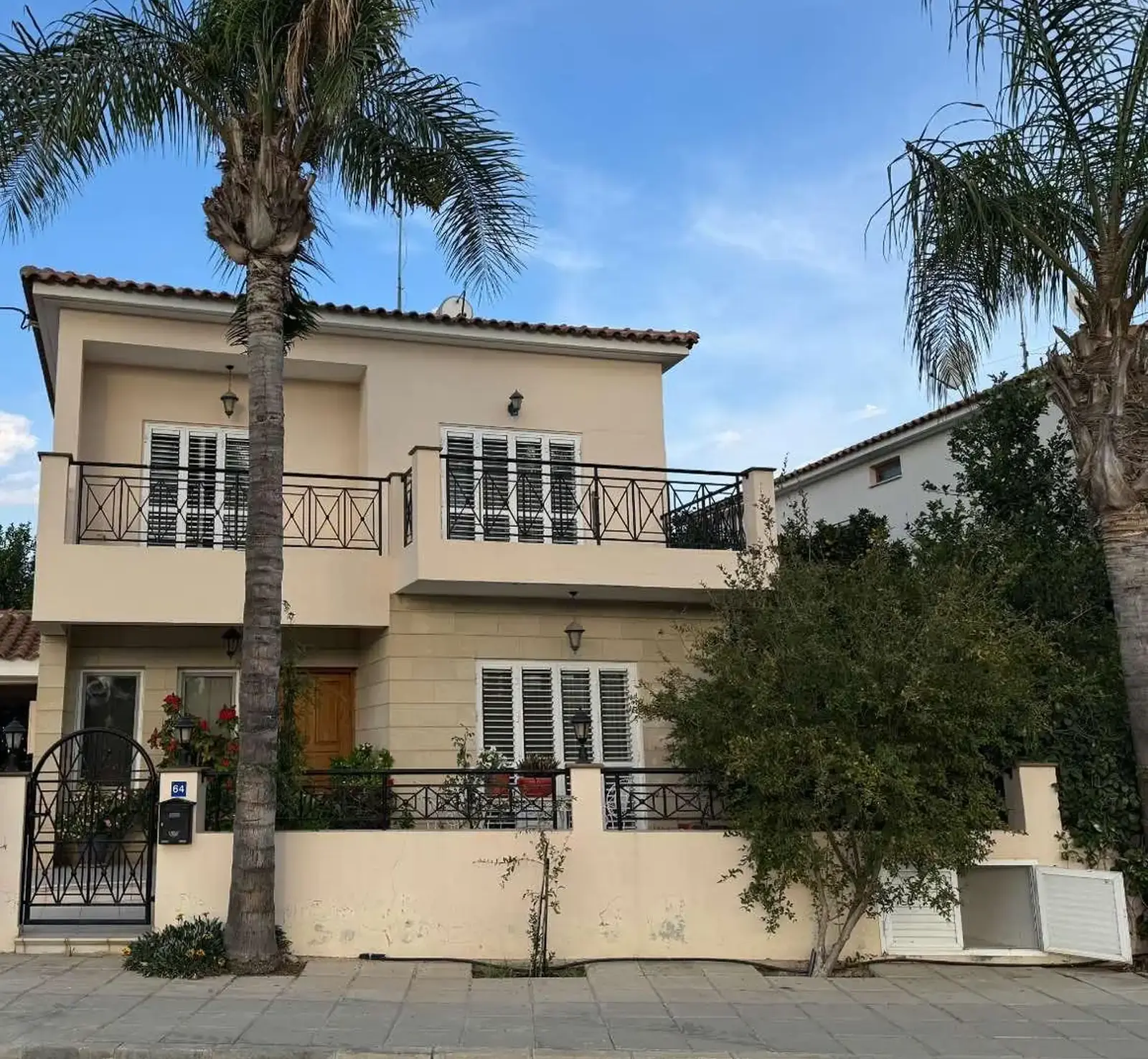 4-bedroom detached house for sale in Latsia - Agios Georgios
