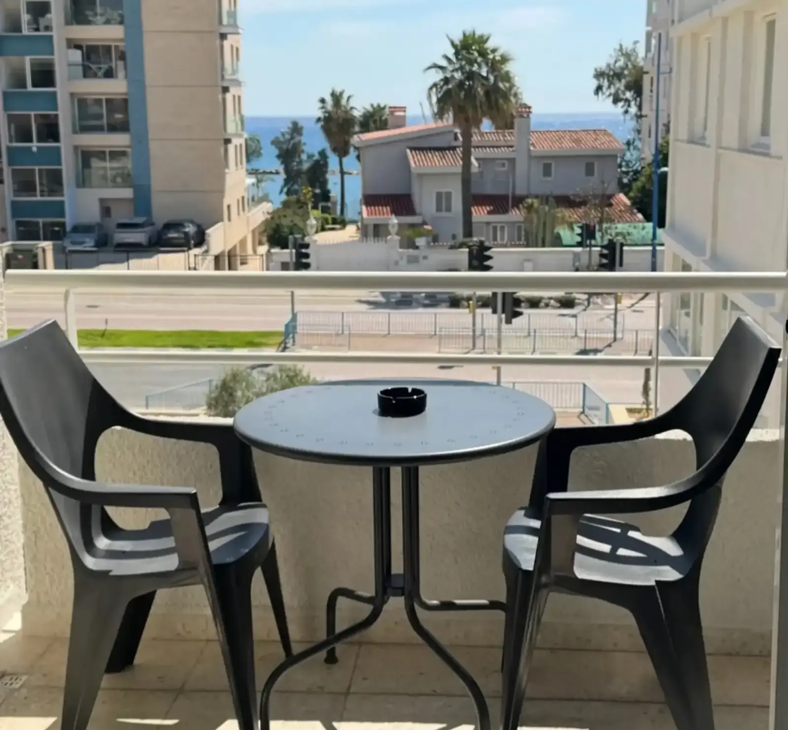 Short term studio with sea view in Agios Tychon Tourist Area