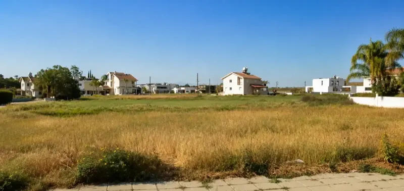 Residential Plot 603 m² in Geri