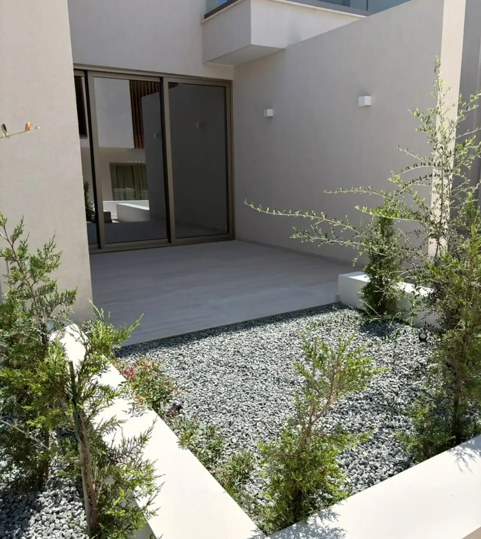 Studio apartment to rent in Empa