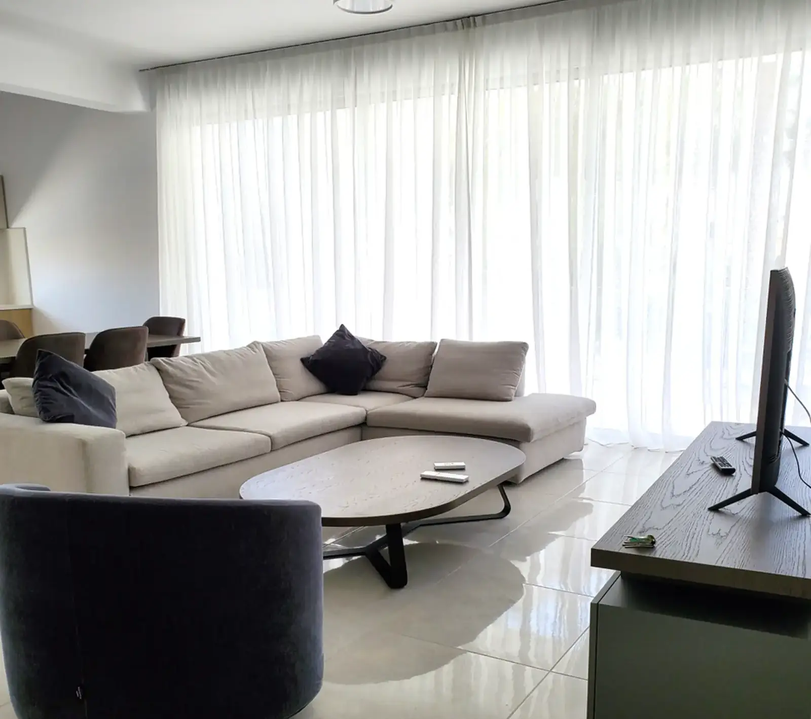 3-bedroom apartment to rent in Mesa Geitonia