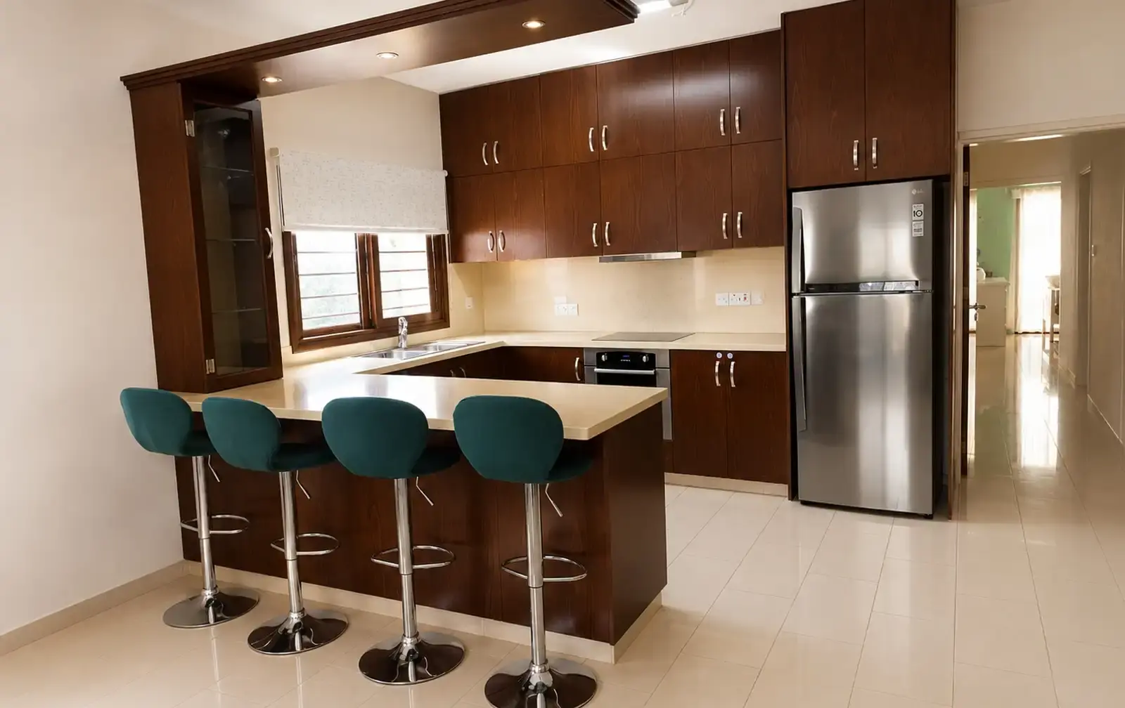 3-bedroom apartment to rent in Kato Polemidia