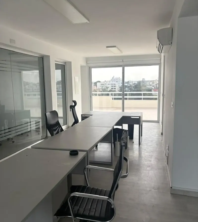 Office strovolos, athalassas avenue 62 in Strovolos - Chryseleousa
