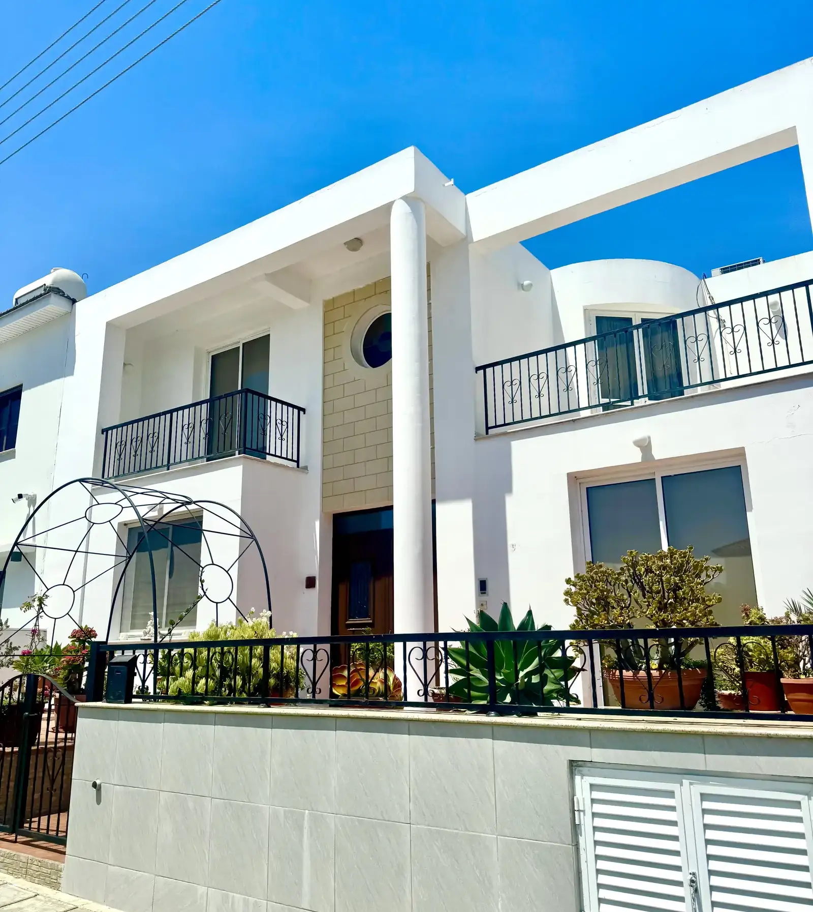 4-bedroom semi-detached for sale in Aradippou - Apostolos Loukas