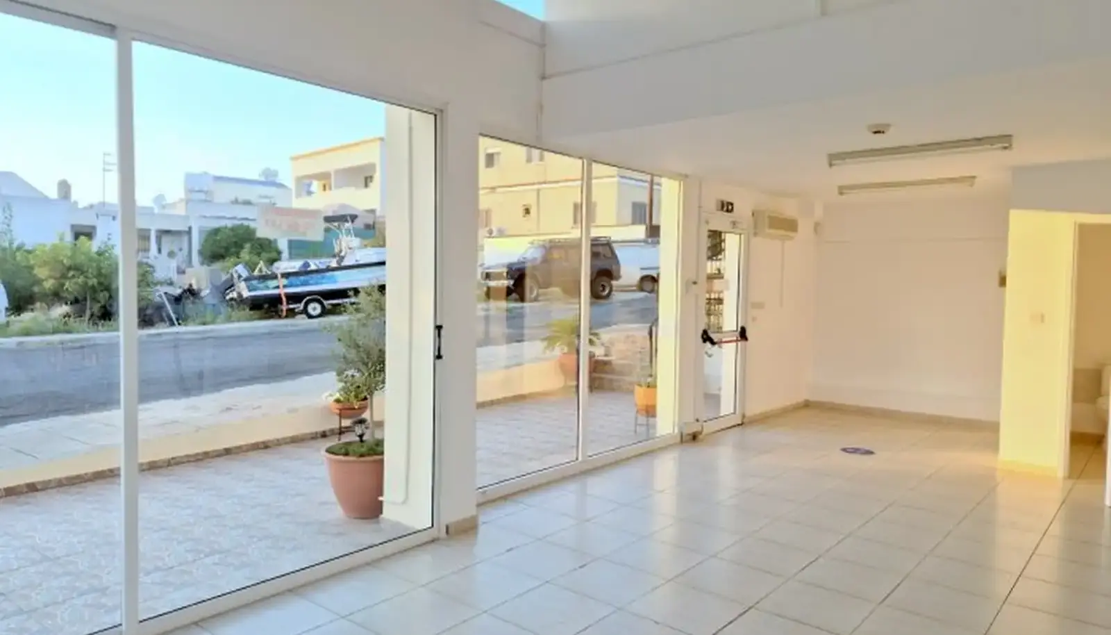 Γραφείο 180 m² προς ενοικίαση στην περιοχή Chlorakas