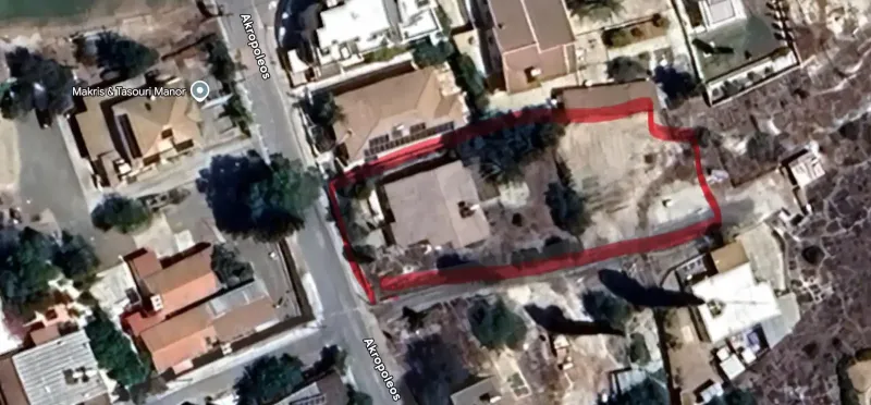 Residential Plot 1872 m² in Dali