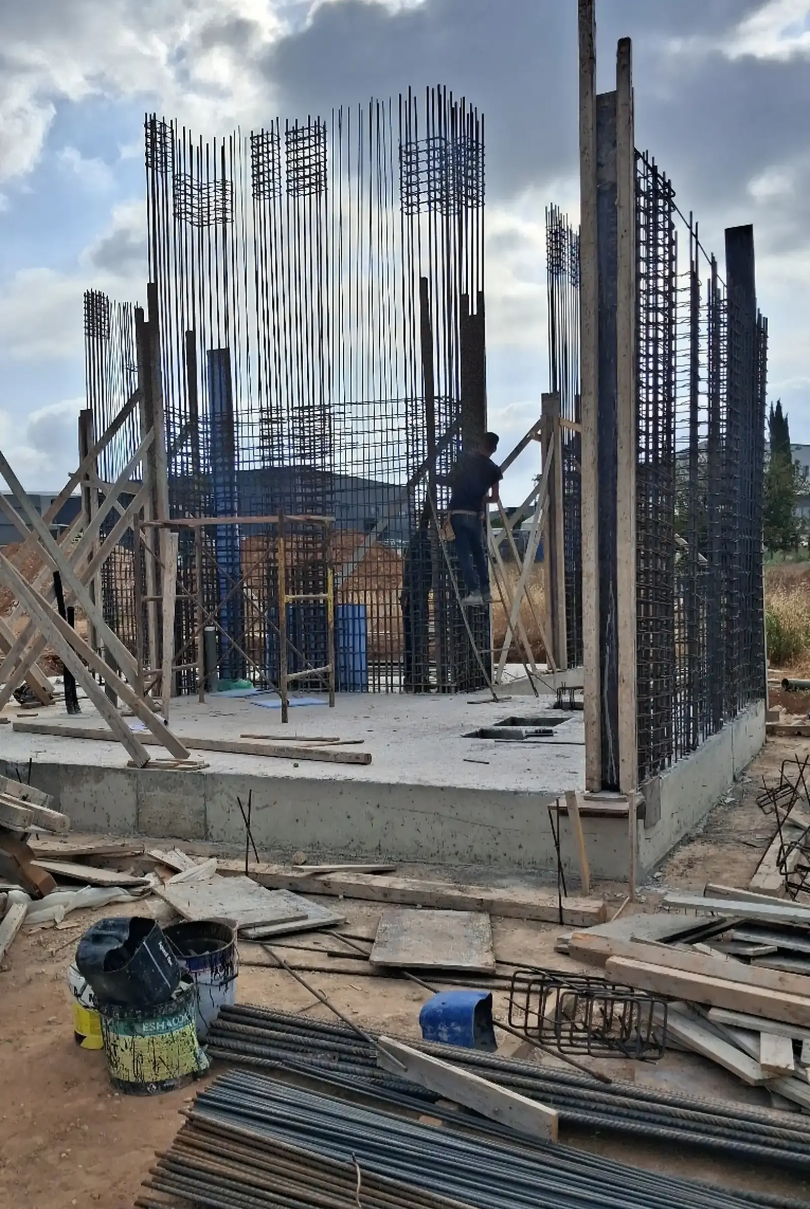 Residential Plot 9500 m²