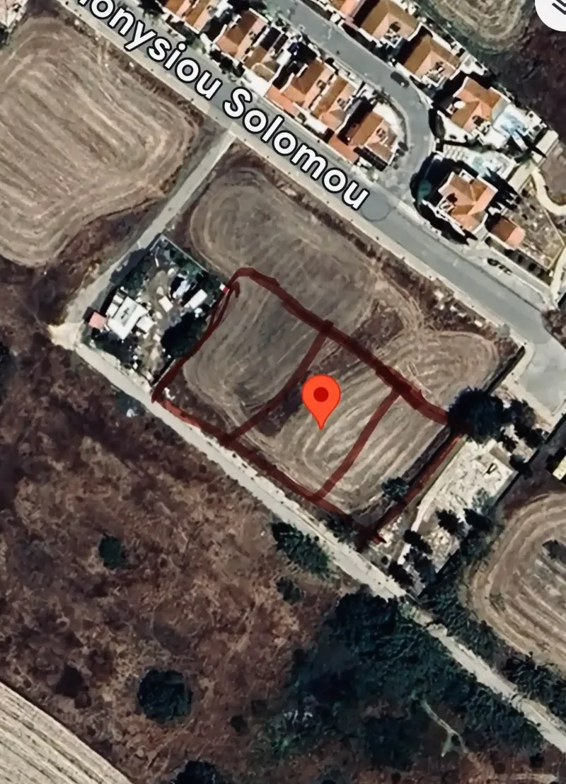 Residential land 1711 m² in Pyla