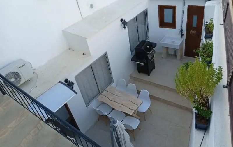 3-bedroom semi-detached to rent in Choirokoitia