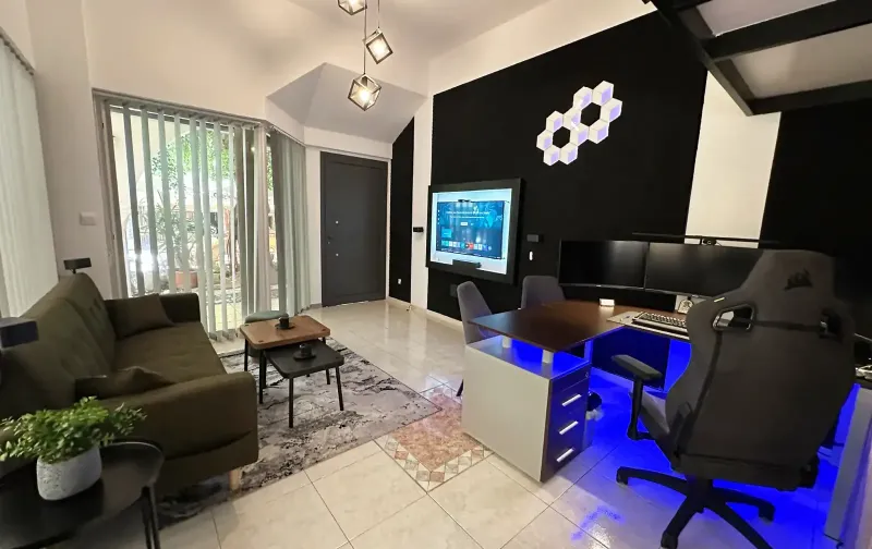 High-end office space near the seafront | kato paphos