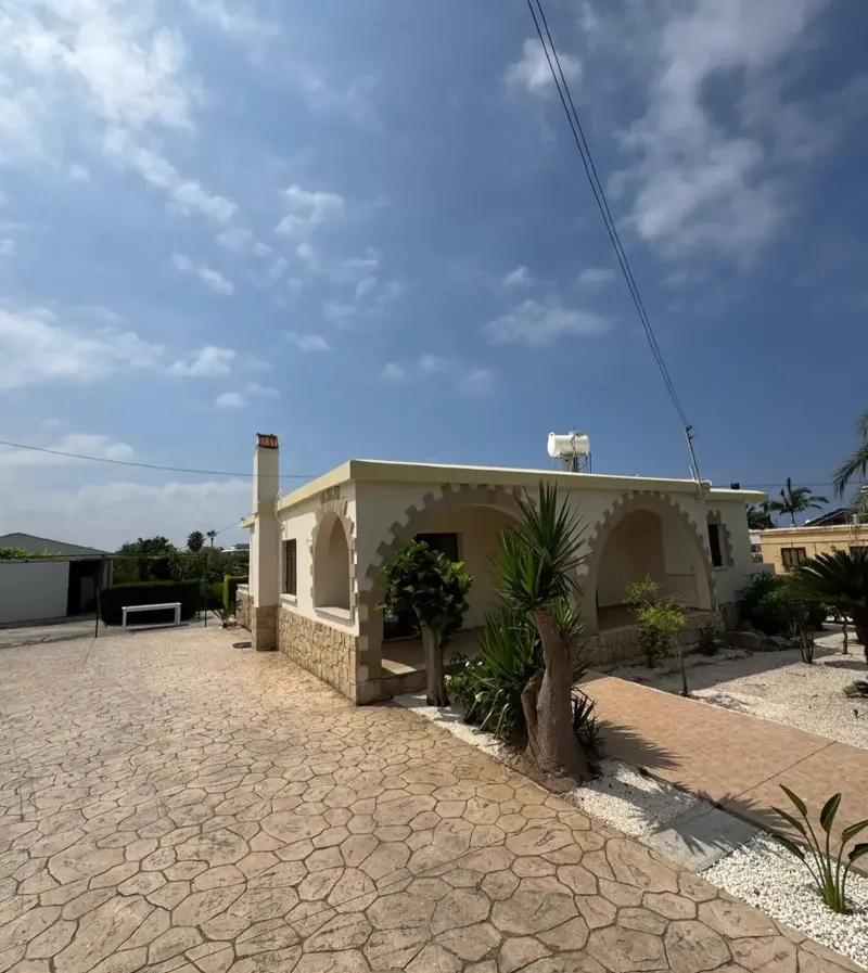 3-bedroom detached house to rent in Pegeia