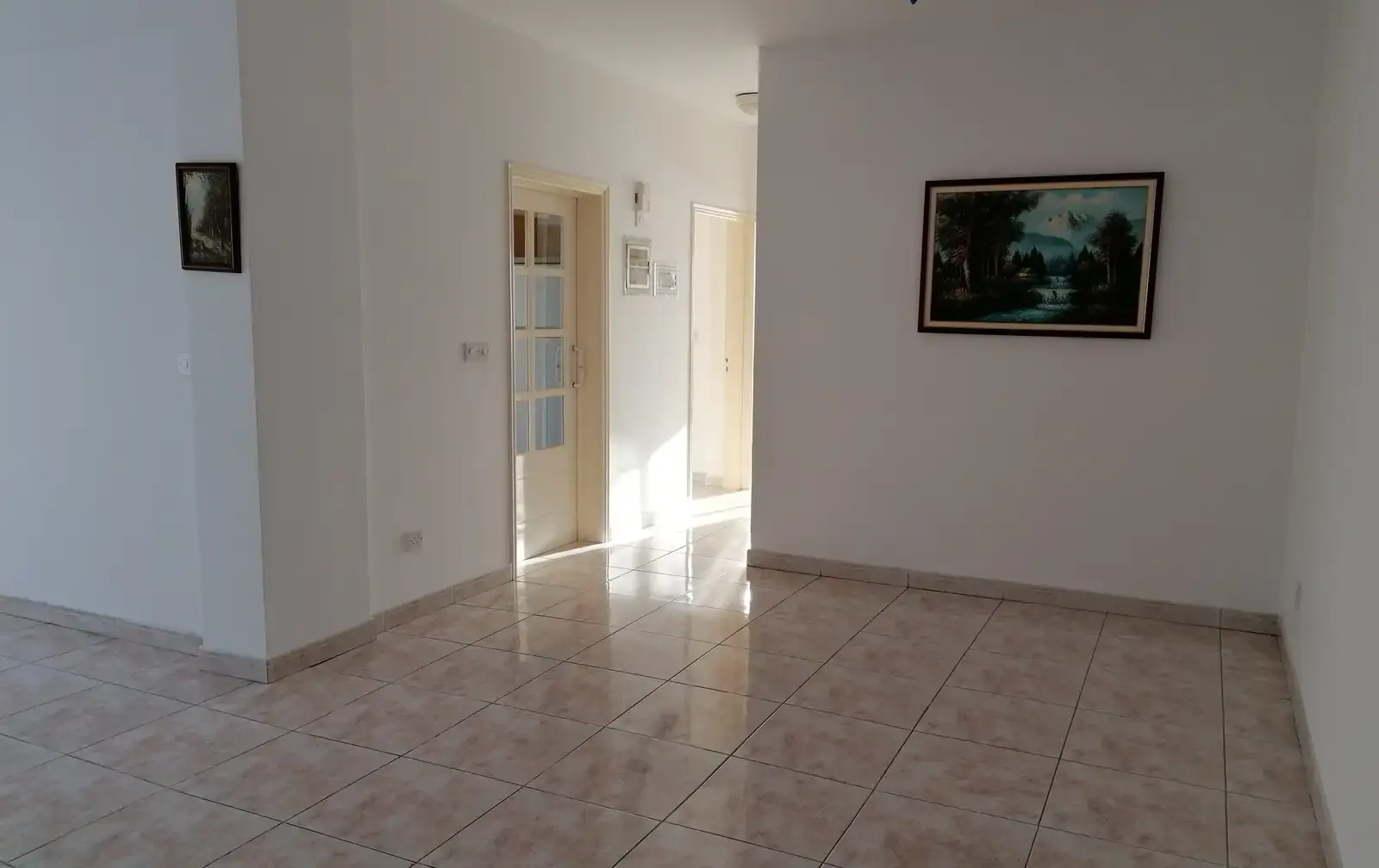 2-bedroom apartment for sale in Mesa Geitonia