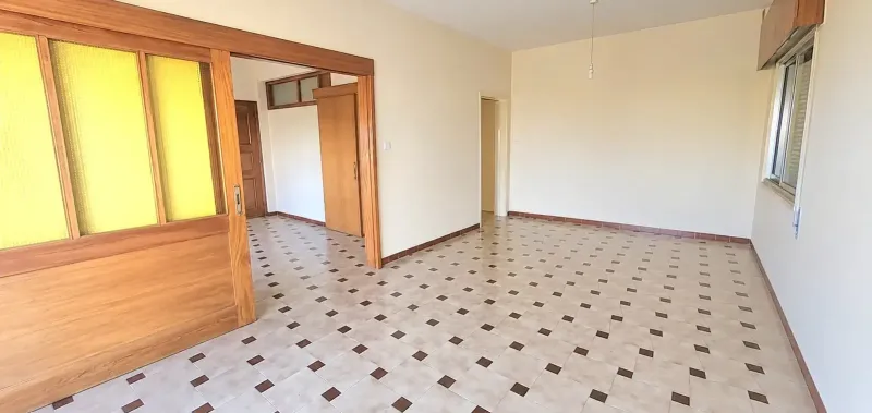3-bedroom apartment for sale in Petrou Kai Pavlou