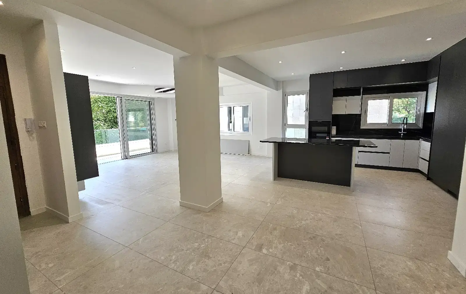 3-bedroom apartment for sale in Germasogeia Tourist Area