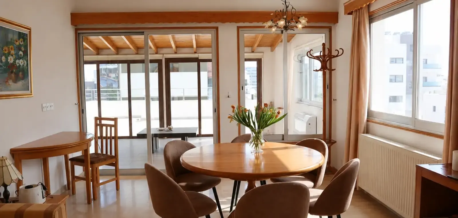 3-bedroom penthouse to rent in Agia Zoni