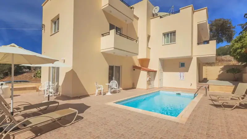 Excellent apartment complex in Polis Chrysochous