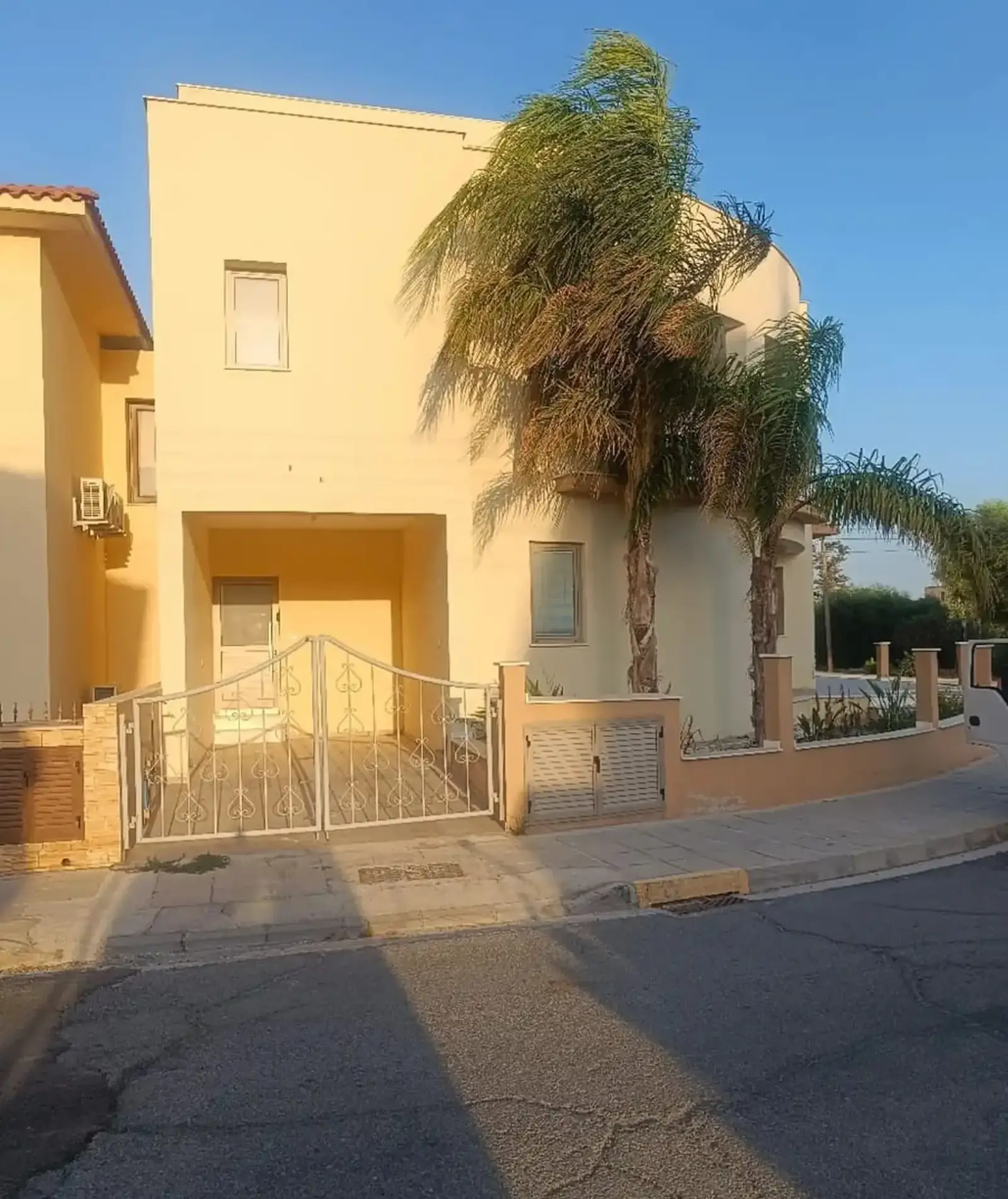 3-bedroom semi-detached to rent in Livadia Larnakas