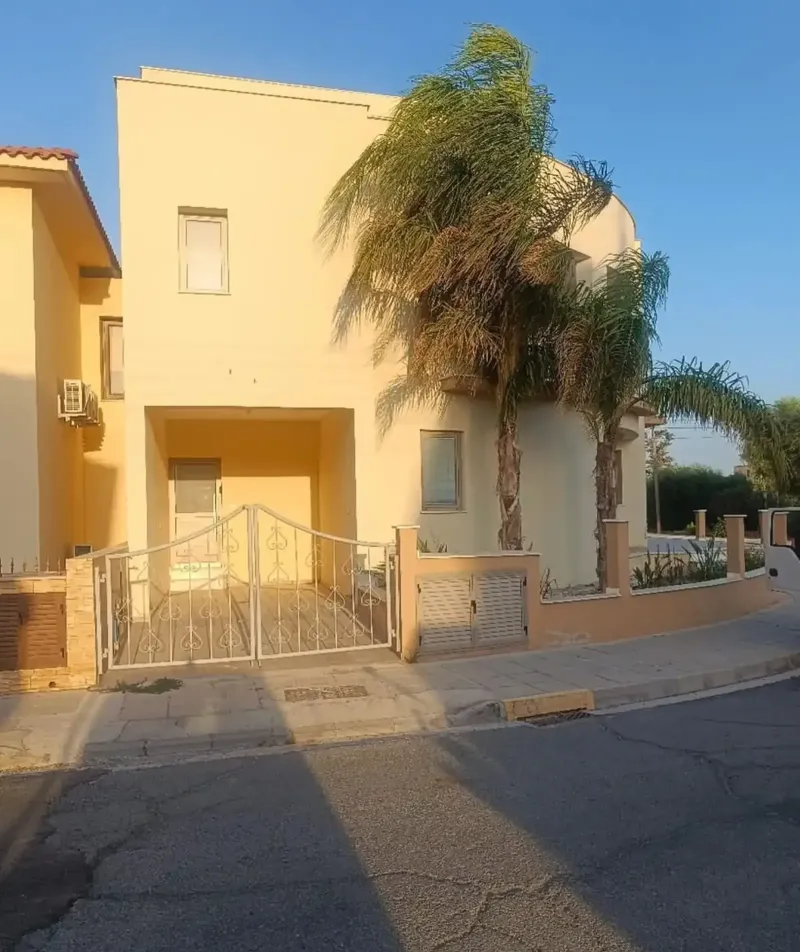 3-bedroom semi-detached to rent in Livadia Larnakas