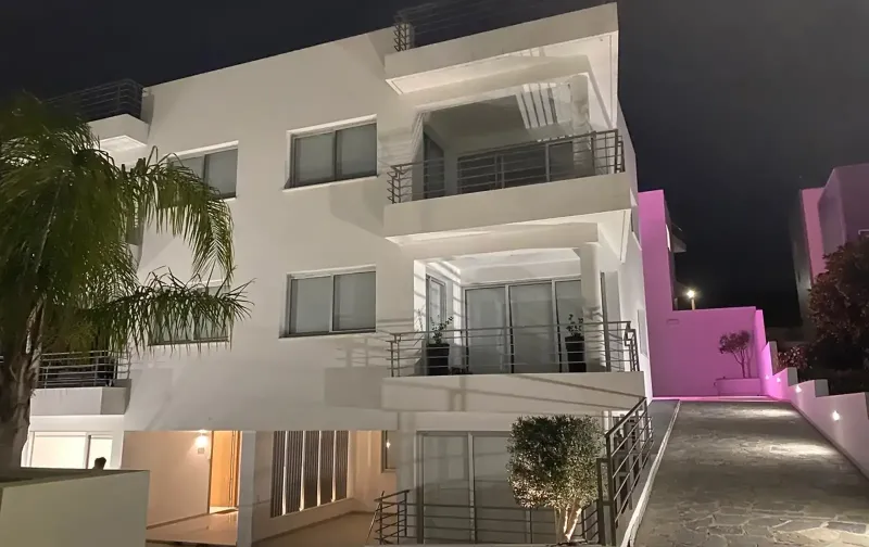 Studio penthouse to rent in Egkomi