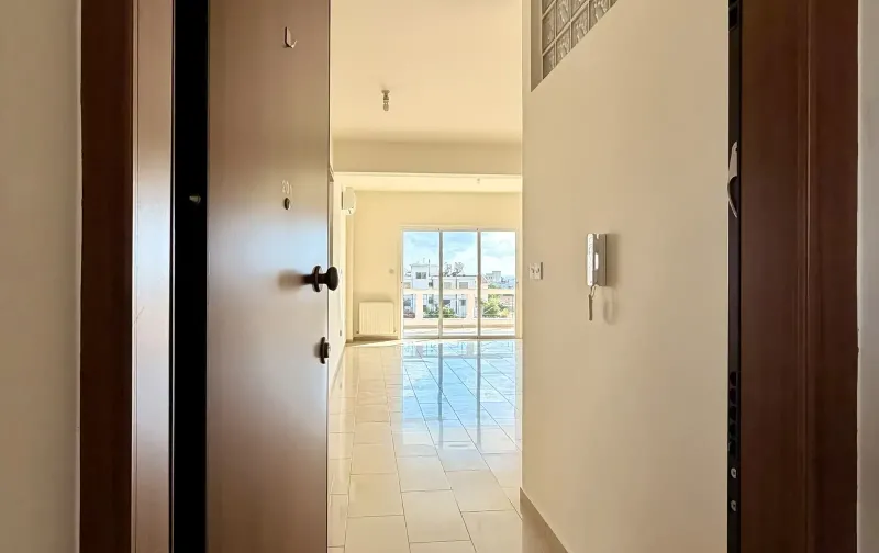3-bedroom apartment to rent in Agios Pavlos